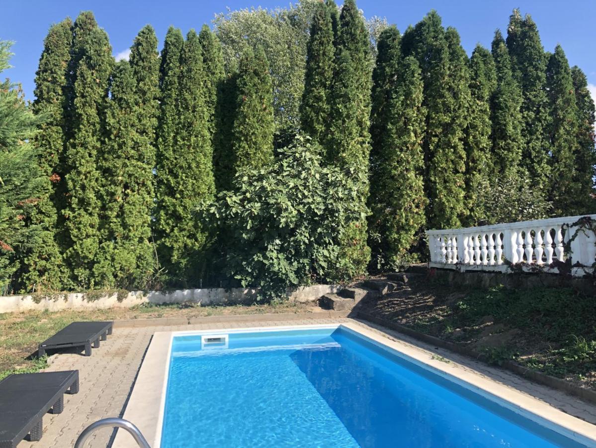 Landhaus Toereki Mit Pool Шіофок Екстер'єр фото