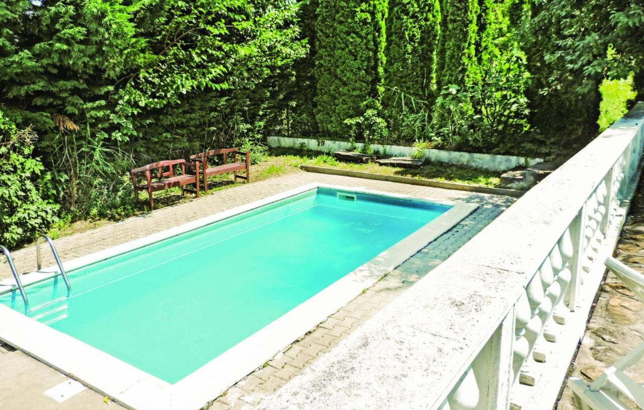 Landhaus Toereki Mit Pool Шіофок Екстер'єр фото